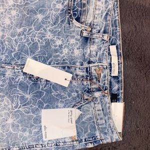 Size 4 Ella moss also these are expensive jeans too